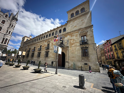 Day 17: Mansilla de las Mulas to León IMG 4373 2